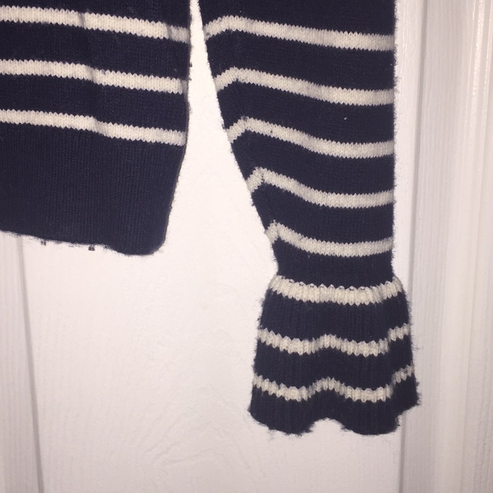 Sweater - Picture 2 of 3